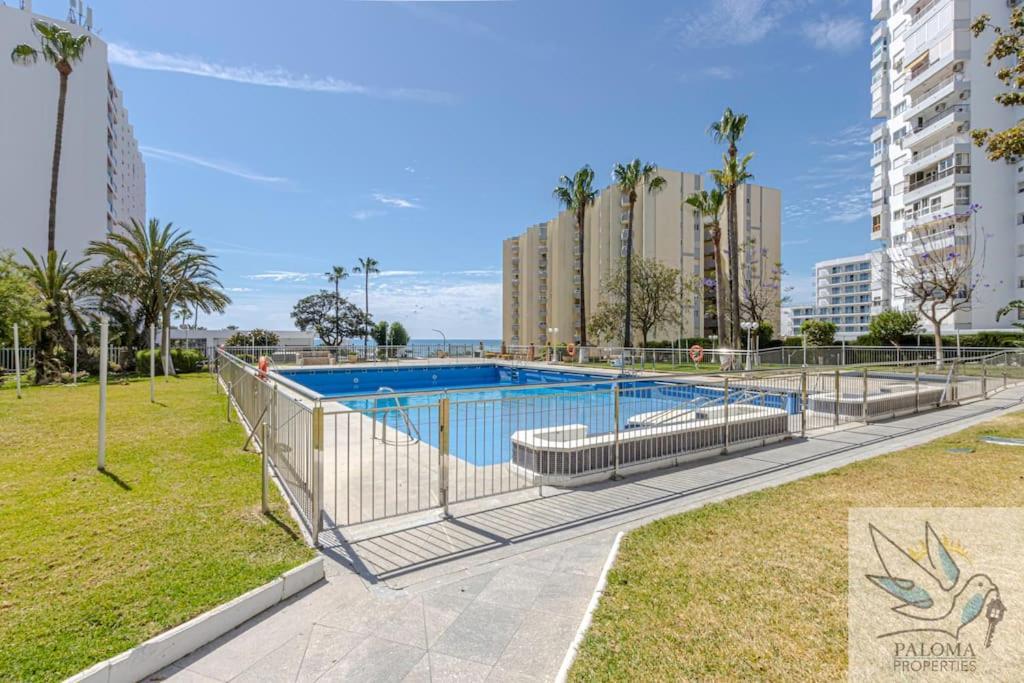 Wonderful Studio Apartment On The Beachfront Benalmádena Exterior foto